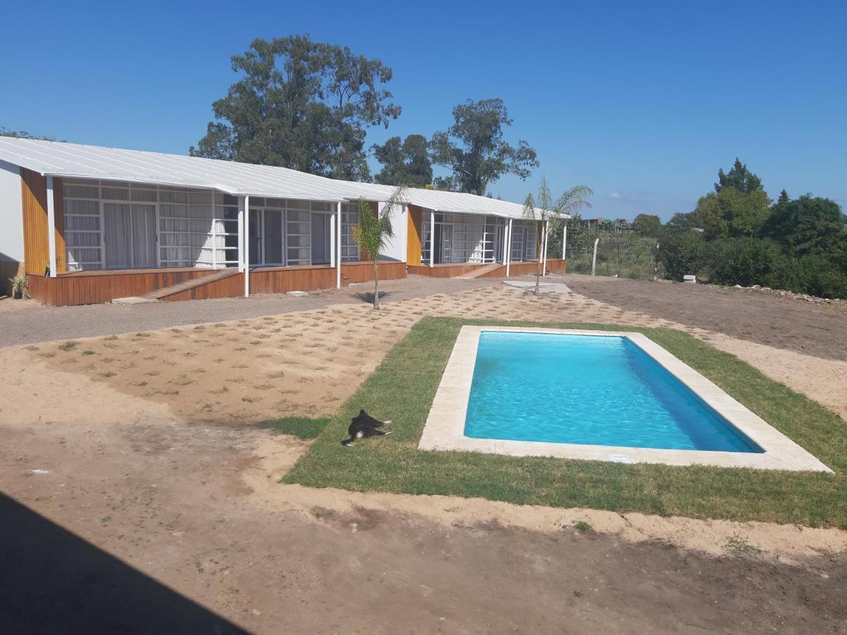 Hotel Terrazas Del Rio Negro Centenario Екстер'єр фото