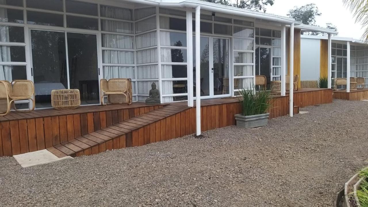 Hotel Terrazas Del Rio Negro Centenario Екстер'єр фото