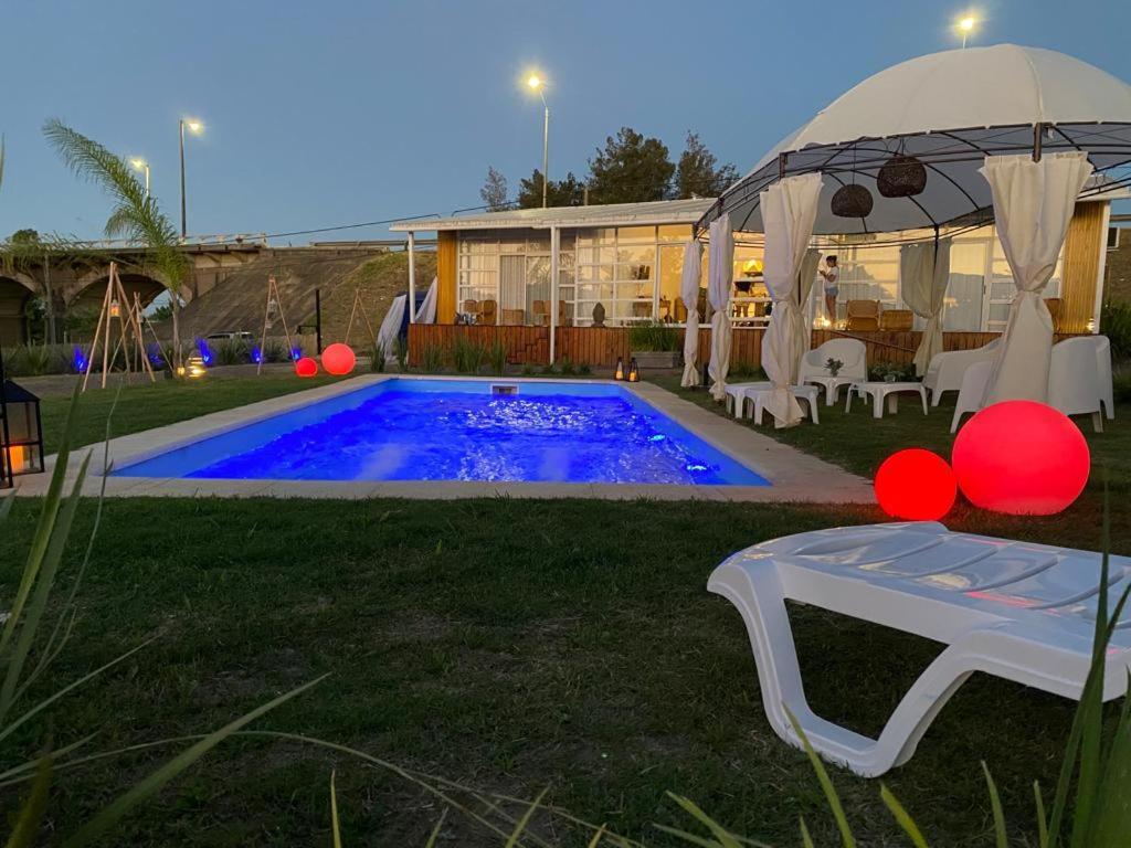 Hotel Terrazas Del Rio Negro Centenario Екстер'єр фото