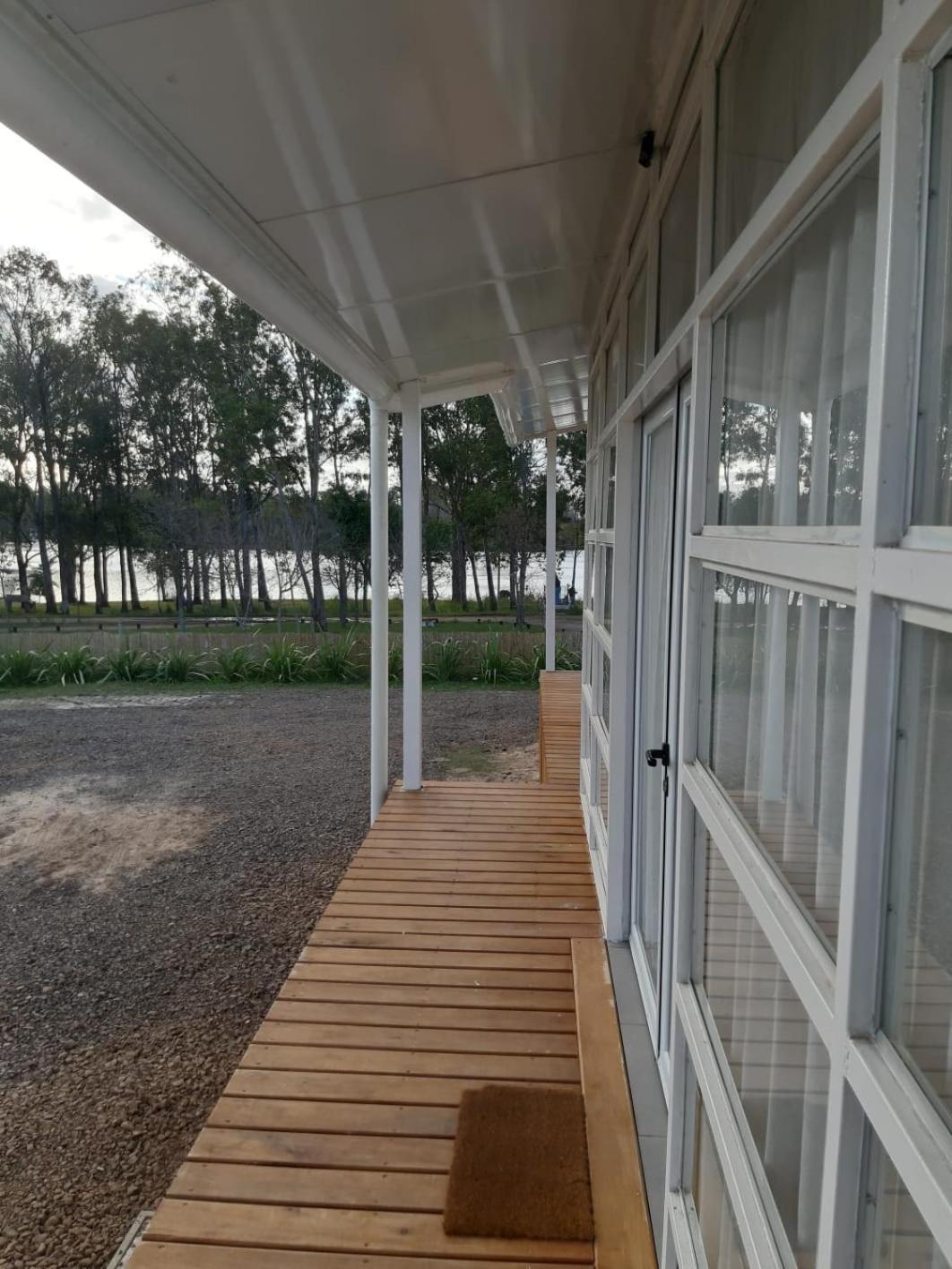 Hotel Terrazas Del Rio Negro Centenario Екстер'єр фото